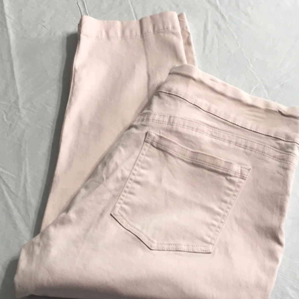 🌸🌸 Pink Pull On Cropped~~🌸🌸
